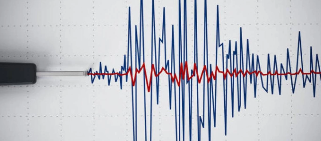 Ισχυρός σεισμός 6,7 Ρίχτερ ανοιχτά της Ιαπωνίας (φώτο)